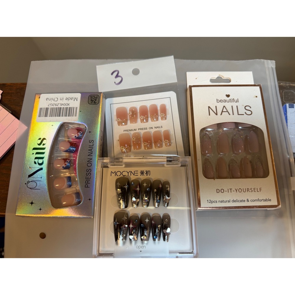 Press on nails variety